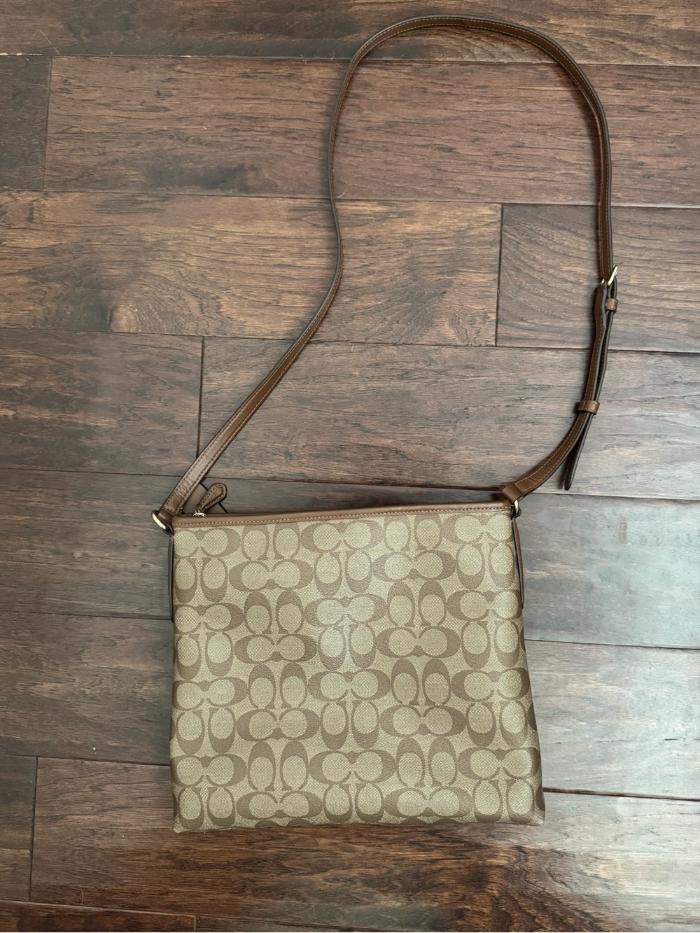 Coach Khaki & Brown Crossbody - Picture 8 of 13